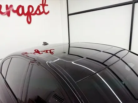 청라랩핑 BMW 5시리즈 G30 LCI 고광택 블랙 전체랩핑 시공으로 순정 블랙보다 더 높은 광도로 만들었어요 / 인천 서구 청라동