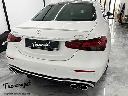 청라랩핑 벤츠 E53 amg 페이스리프트 사틴블랙으로 완전 포스있게 전체랩핑 했습니다 / 청라,인천,부천