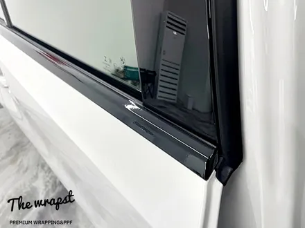 청라랩핑 BMW 3시리즈(G20) 크롬죽이기 3M유광블랙 포인트로 더욱 스포티한 차량으로 시공했죠 / 청라,인천,부천