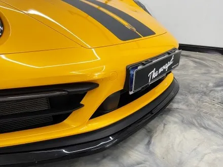 청라자동차랩핑 포르쉐 911 카레라4 GTS 고광택 옐로우 전체 랩핑 + 데칼 포인트, 도어 안쪽까지 시공한 이유 / 인천 서구 청라동