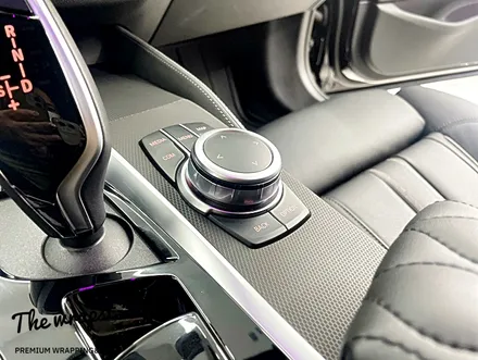 인천랩핑 BMW 530i 실내 매트릭스블랙 랩핑으로 말끔한 실내랩핑 진행했습니다 / 청라,인천,부천