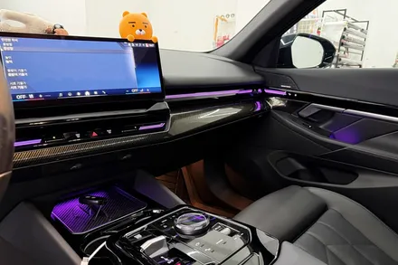 인천실내랩핑 BMW 5시리즈 풀체인지 G60 실내랩핑 시공 하나면 분위기가 달라지죠 / 인천 서구 청라동