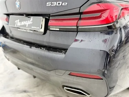 인천랩핑 BMW 5시리즈 시멘트컬러로 유명한 락그레이컬러로 전체랩핑 시공하였습니다 / 인천 서구 청라동