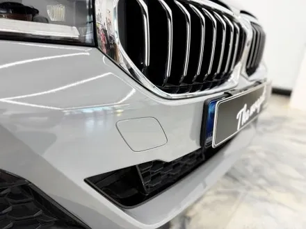인천랩핑 BMW 5시리즈 시멘트컬러로 유명한 락그레이컬러로 전체랩핑 시공하였습니다 / 인천 서구 청라동