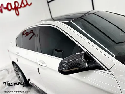 인천랩핑 BMW 5시리즈(F10) 윈도우 크롬죽이기 순정 블랙유광 느낌으로 시공했어요 / 청라,인천,부천