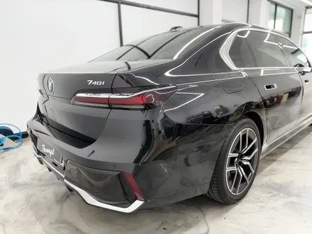 인천자동차랩핑 BMW 7시리즈 풀체인지 크롬죽이기 시공으로 완벽한 블랙팩 만들어봤습니다 / 인천 서구 청라동