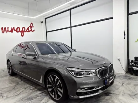 BMW크롬죽이기 7시리즈크롬죽이기 시공으로 대형세단 고급스러움을 더욱 현대적으로 바꿔봤어요/ BMW / 7시리즈 / 청라,인천,부천