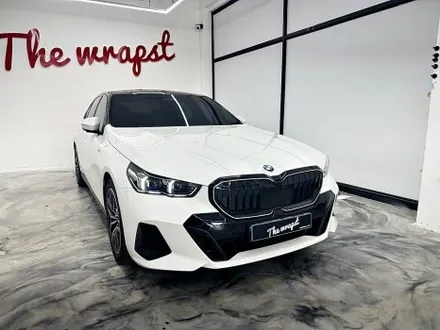 청라랩핑 BMW 5시리즈 G60 그릴랩핑 및 투톤랩핑으로 더욱 멋스러운 풀체인지5시리즈 차량으로 바꿔봤어요 / 인천 서구 청라동