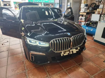 BMW7시리즈 G11 아이나비QXD8000블랙박스+아이볼트Q전용 115Q보조배터리+ 커넥티드 / 대구, 구미
