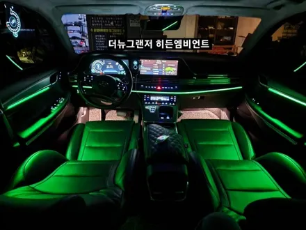더뉴그랜저 히든엠비언트 순정연동 도어트림 엠비언트 확장시공 / 대구, 구미