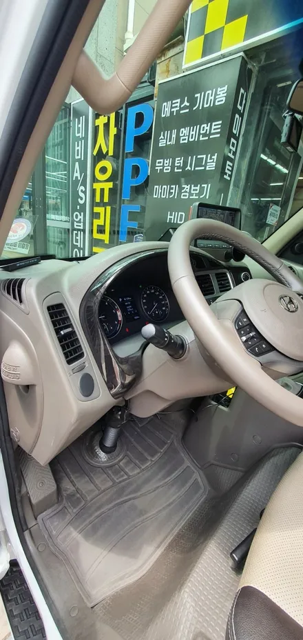 2021포터2실내풀옵션만들기(8핀리피터사이드미러.고음트위터스피커.크롬도어내케치.우드트림윈도스위치.우드트림센터페시아) / 대구, 구미