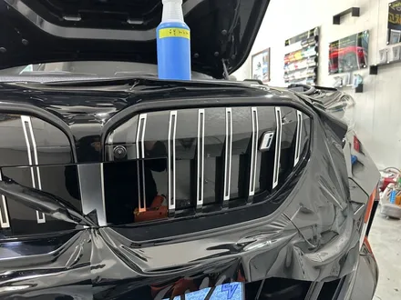 BMW i5 그릴 랩핑 / 시흥시 목감동