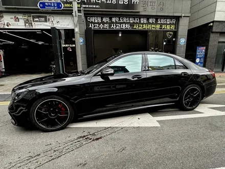 벤츠 S클 AMG 전체랩핑 - 고광택 피아노블랙 / 시흥시 목감동