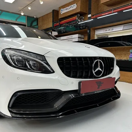 벤츠 c63 amg 부분 랩핑+데칼+엠블럼 교체+스키드플레이트 장착 시공 / 트랜스폼팩토리 / 고양시 덕이동