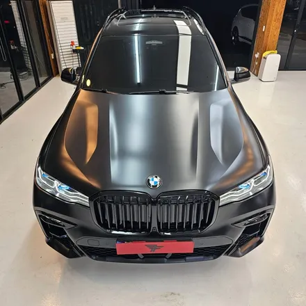 BMW X7 사틴블랙 전체랩핑+크롬딜리트+실내랩핑+라이트PPF 시공을 한번에! [트랜스폼팩토리] / 고양시 덕이동