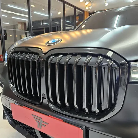 BMW X7 사틴블랙 전체랩핑+크롬딜리트+실내랩핑+라이트PPF 시공을 한번에! [트랜스폼팩토리] / 고양시 덕이동