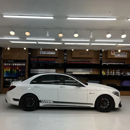 벤츠 c63 amg 부분 랩핑+데칼+엠블럼 교체+스키드플레이트 장착 시공 / 트랜스폼팩토리 / 고양시 덕이동