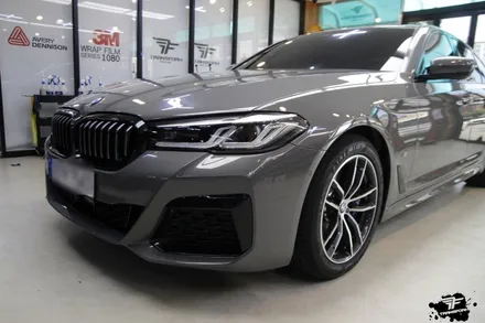 bmw 5시리즈 크롬죽이기 시공 by 일산랩핑 전문 트랜스폼팩토리 / 고양시 덕이동