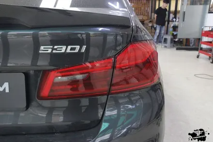bmw 530i xdrive 사틴블랙 전체랩핑 / 고양시 덕이동
