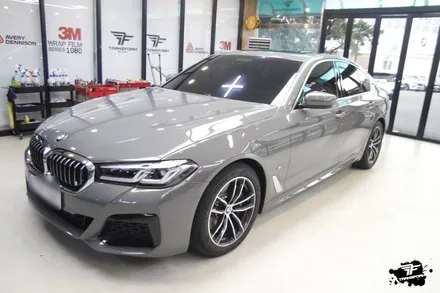 bmw 5시리즈 크롬죽이기 시공 by 일산랩핑 전문 트랜스폼팩토리 / 고양시 덕이동