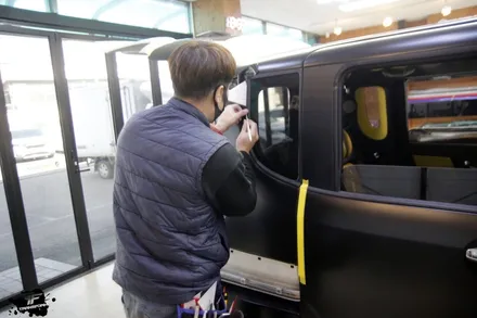 일산랩핑 전문 레이 사틴블랙 전체랩핑 시공 / 고양시 덕이동