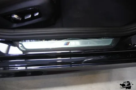 일산 자동차튜닝 전문 트랜스폼bmw led무빙도어스커프 시공 / 고양시 덕이동