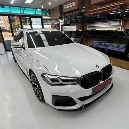 일산랩핑샵 BMW G30 실내랩핑 시공 리뷰 [에이버리 무광 카본] / 고양시 덕이동
