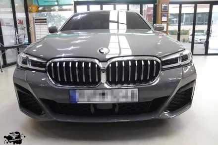 bmw 5시리즈 크롬죽이기 시공 by 일산랩핑 전문 트랜스폼팩토리 / 고양시 덕이동