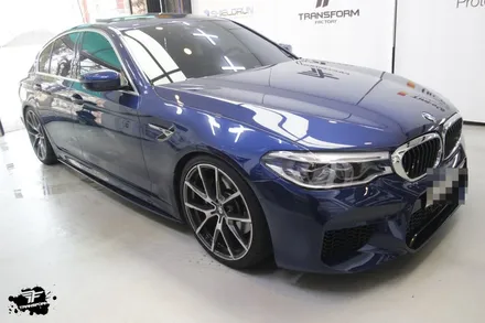 일산 랩핑 bmw g30 화이트유광 실내 랩핑 / 고양시 덕이동