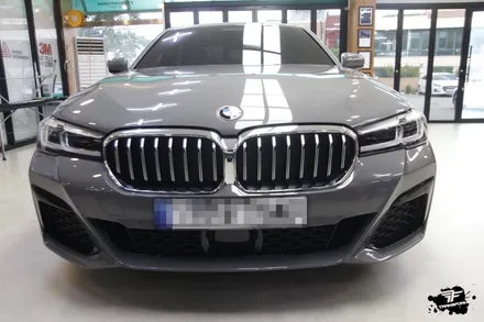 bmw 5시리즈 크롬죽이기 시공 by 일산랩핑 전문 트랜스폼팩토리 / 고양시 덕이동