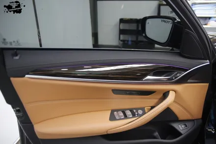 자동차 실내 랩핑 시공 사례(bmw 520i/무광 카본) / 고양시 덕이동