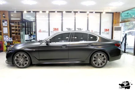 bmw 530i xdrive 사틴블랙 전체랩핑 / 고양시 덕이동