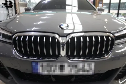 bmw 5시리즈 크롬죽이기 시공 by 일산랩핑 전문 트랜스폼팩토리 / 고양시 덕이동