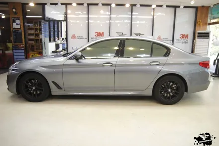 bmw 520d 사틴 뱀파이어 레드 전체랩핑 시공 / 고양시 덕이동