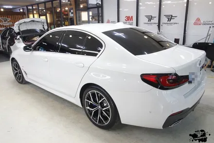 일산 랩핑 bmw g30 창문테두리+에이브리더 부분 랩핑 / 고양시 덕이동
