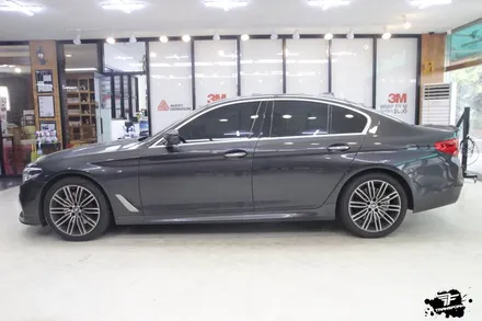 bmw 530i xdrive 사틴블랙 전체랩핑 / 고양시 덕이동
