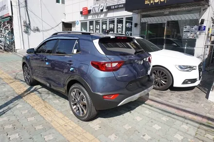 스토닉차량에 열차단 60%대 만도레이노M60전체시공 및 블랙박스 장착(광진구틴플) / 서울 중랑구 망우동