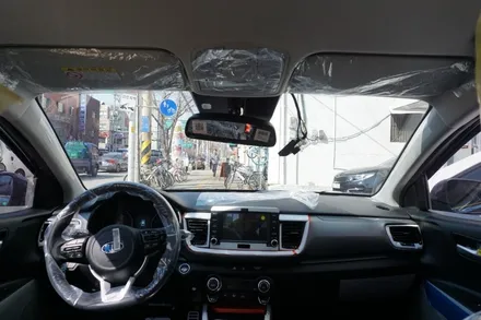 스토닉차량에 열차단 60%대 만도레이노M60전체시공 및 블랙박스 장착(광진구틴플) / 서울 중랑구 망우동
