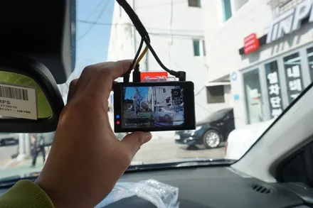 스토닉차량에 열차단 60%대 만도레이노M60전체시공 및 블랙박스 장착(광진구틴플) / 서울 중랑구 망우동