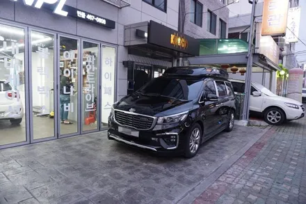 더뉴카니발 하이리무진 틴플 고급형 신차패키지 만도레이노M90전체시공 QXD3000+컨넥티드 장착(광진구틴플) / 서울 중랑구 망우동