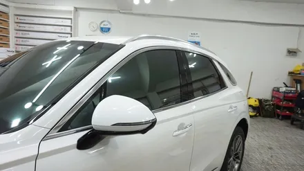 제네시스 GV70 2.5T 신차검수, 글라스틴트 선셋, 파인뷰 LX5 POWER, 케어셀 보조배터리, 발란스9 유리막코팅, 가죽코팅 시공기 BY 안산 썬팅, 안산 신차패키지 전문점