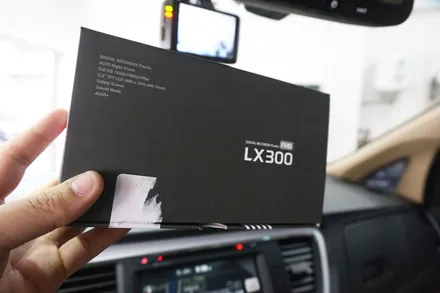 올뉴카니발 신차검수를 포함한 틴트어카썬팅, 파인뷰블랙박스 시공을 안산 신차검수, 안산 썬팅 전문점 안산틴트어카에서 시공완료!