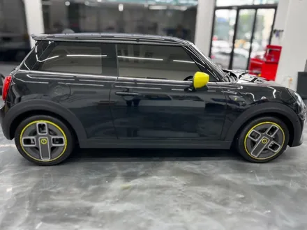 BMW MINI 윈도 틴팅 (솔라가드 프리미엄 티타늄, 퀀텀 블랙) / 서울 중랑구 면목동