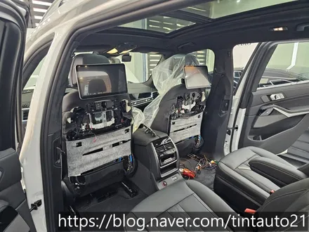 BMW 후석 모니터 작업 / 서울 중랑구 면목동