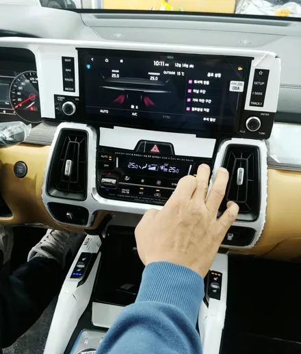 애타게 기다린 쏘렌토MQ4 썬팅 블박 보배 블로우까지 함께한 부천 신차패키지 / 부천 소사구 옥길동