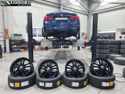 인천휠복원 BMW 3시리즈 휠 복원과 굴절 수리 허브스페이스 장착 타이어 교체까지 한 번에 / 인천 서구