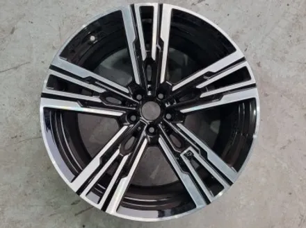 인천 BMW 7시리즈 G70 740d 휠 캘리퍼 도색 허브스페이스 장착 / 인천 서구
