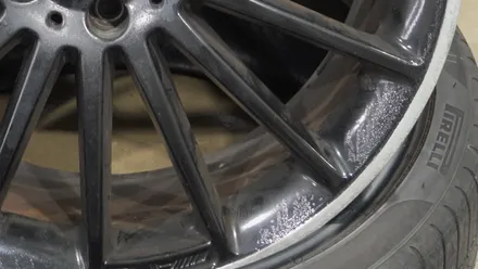 김포휠복원 벤츠 C117 CLA45 AMG TPMS센서교체 휠굴절수리 휠복원 타이어 교체 / 인천 서구
