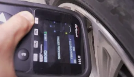 BMW휠복원 인천 BMW G12 750Li 휠 굴절 수리 복원 및 TPMS 센서 콘티넨탈 타이어 교체 / 인천 서구