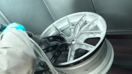 BMW휠도색 일산 M850i 863M 단조 휠 포르쉐 네오다임 골드 휠 도색 / 인천 서구